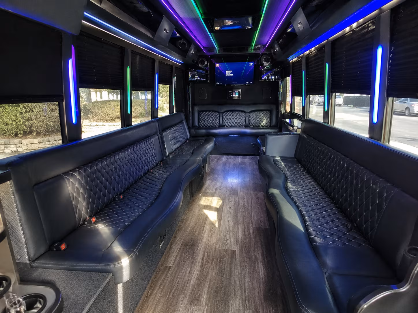 battle creek 15 passenger party bus interior