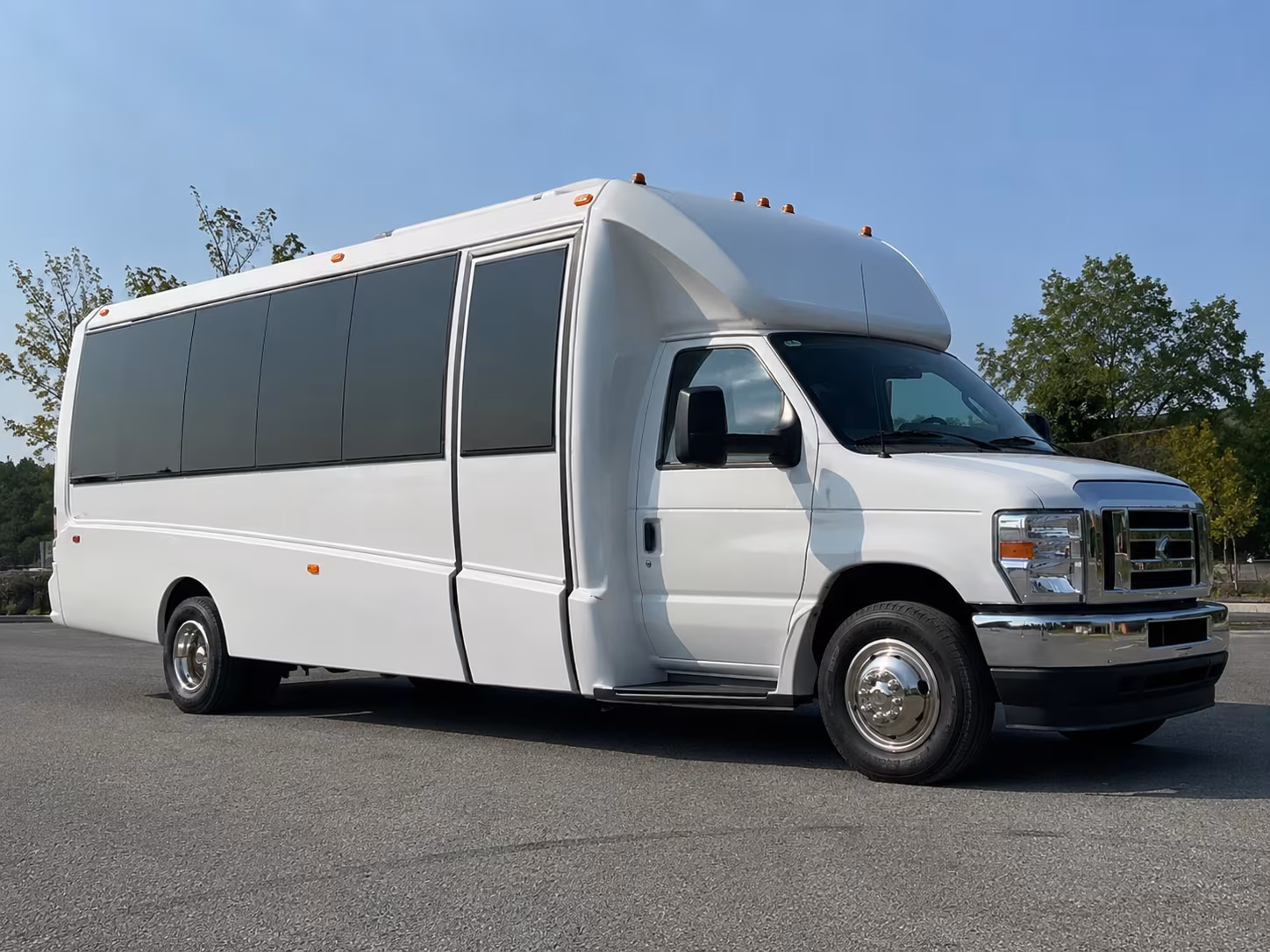 battle creek quinceanera sweet 16 party bus rental