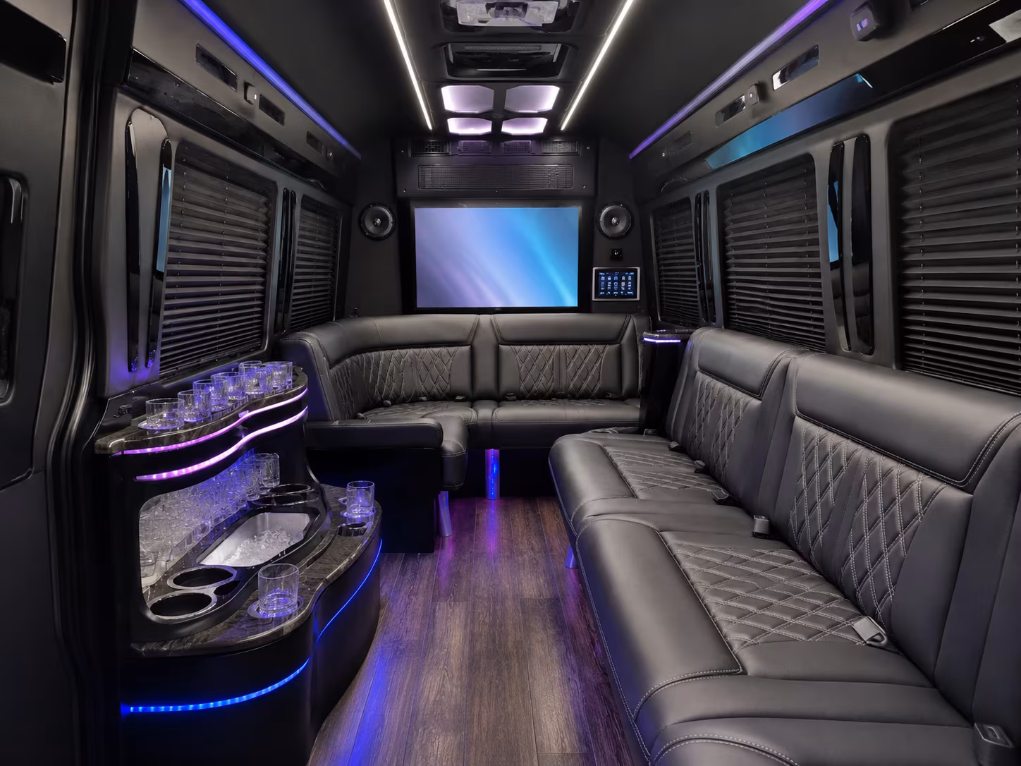 battlecreekcharterbuscompany com is here to make battle creek prom night transportation easy