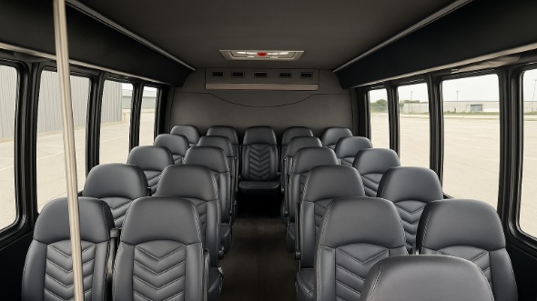 battle creek 30 passenger minibus rental